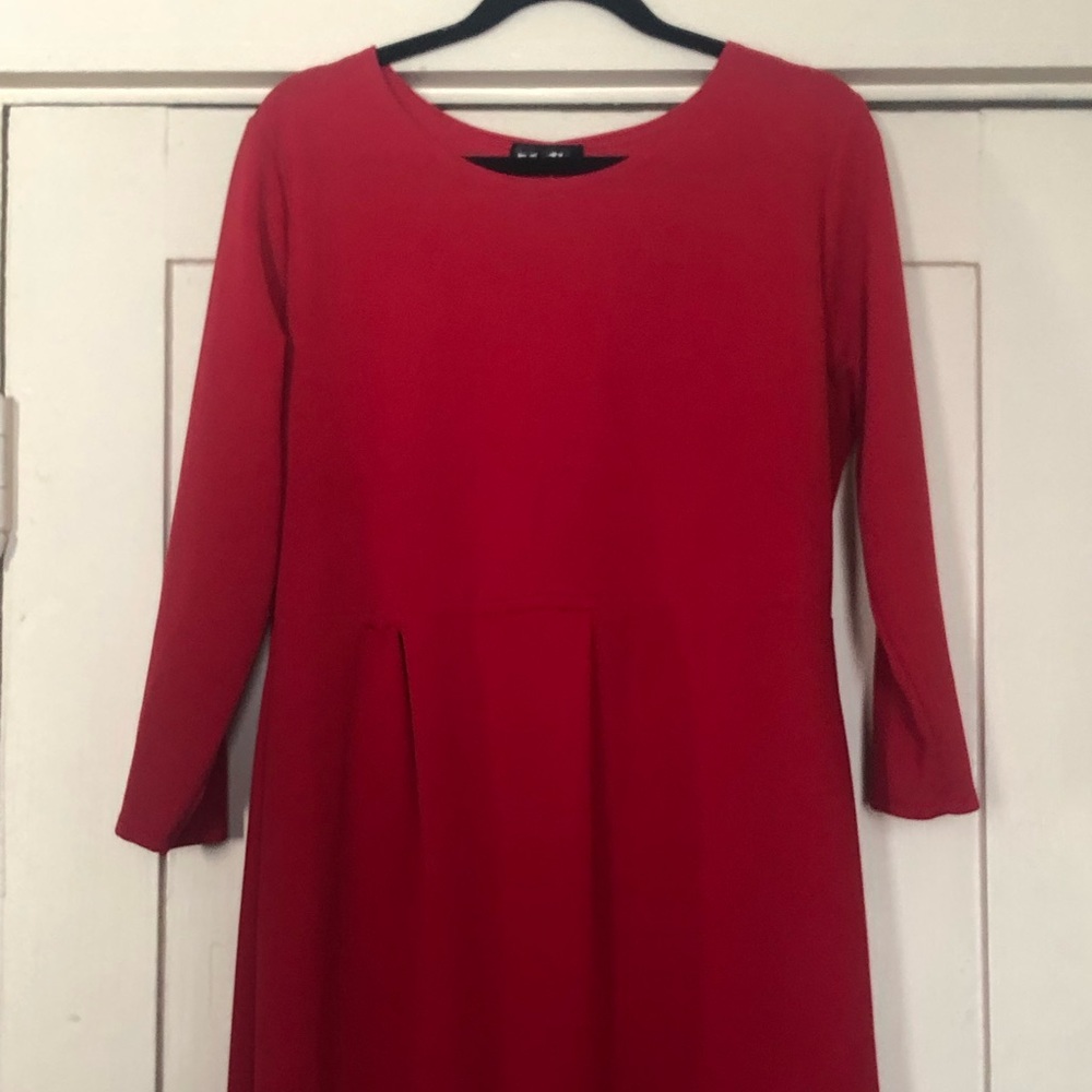 Bella Flore dress. Red with pleated empire waist. Hits below the knee. Size 2x.
